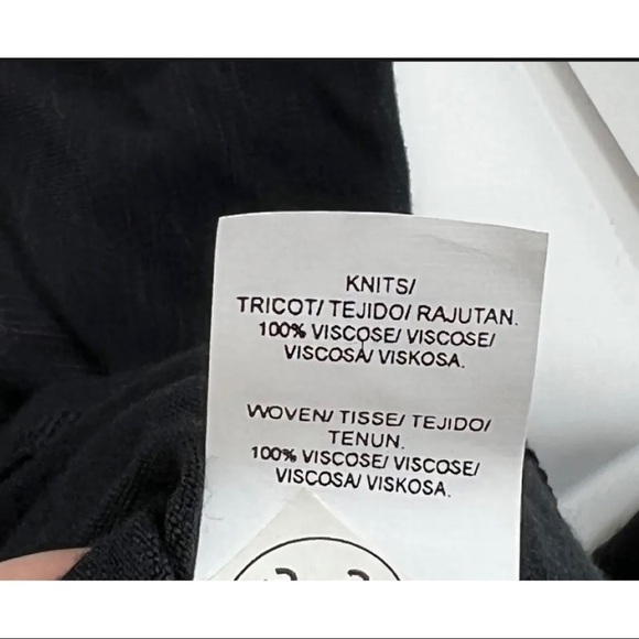 Lucky Brand Womens Sz M Black Floral Print Knit Tee Split Back Blouse Top - Picture 7 of 7